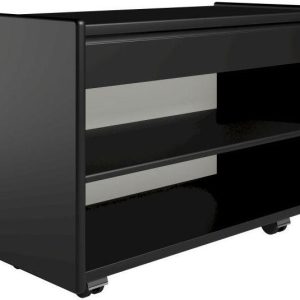 Krone 80 cm bredt sengebord sort lakeret med 1 hylde og 1 skuffe - Dansk produceret. 47 cm dybde Hjul